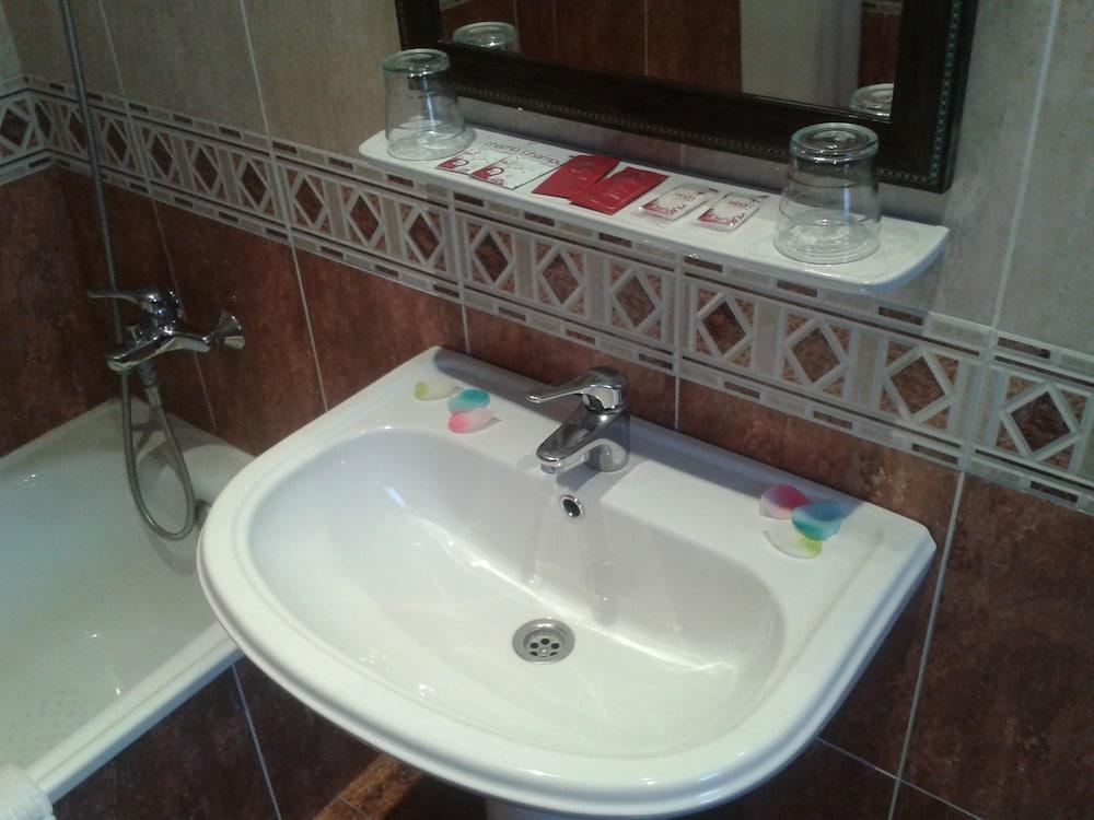Hotel Alonso Llanes Ngoại thất bức ảnh